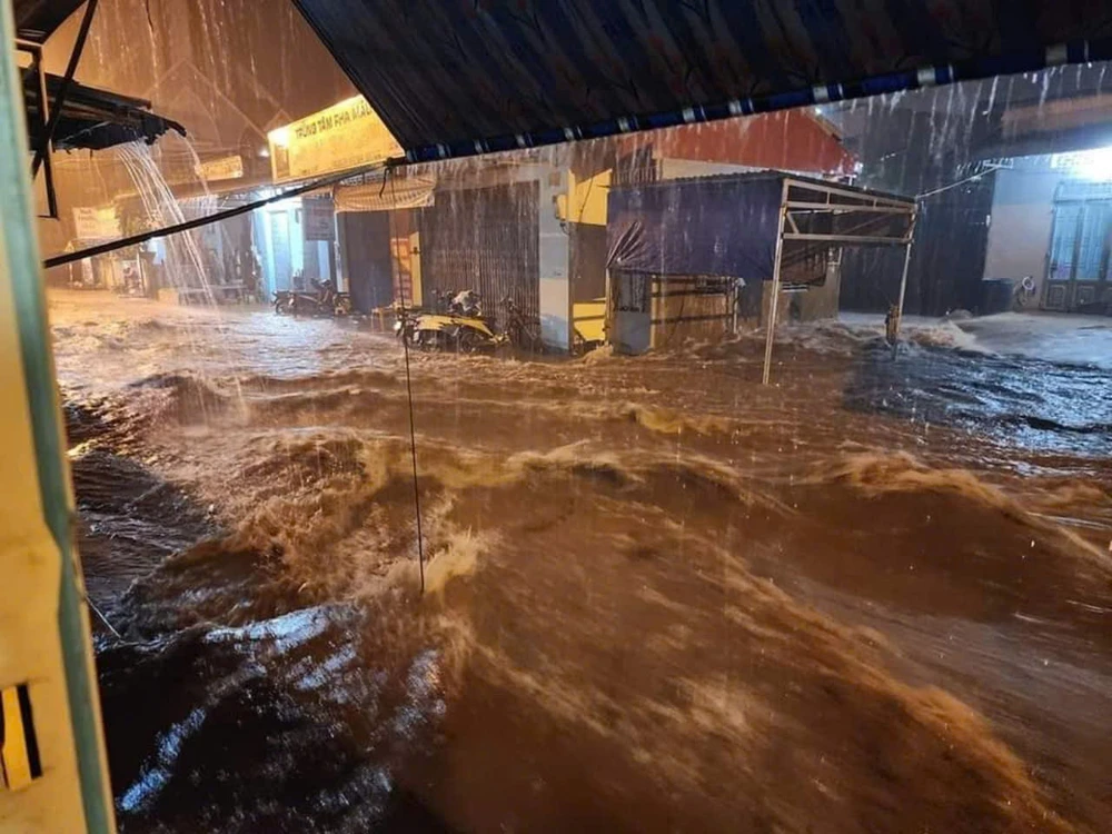 gây ngập lụt.jpg