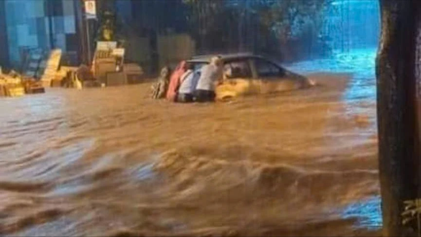 gây ngập lụt.jpg