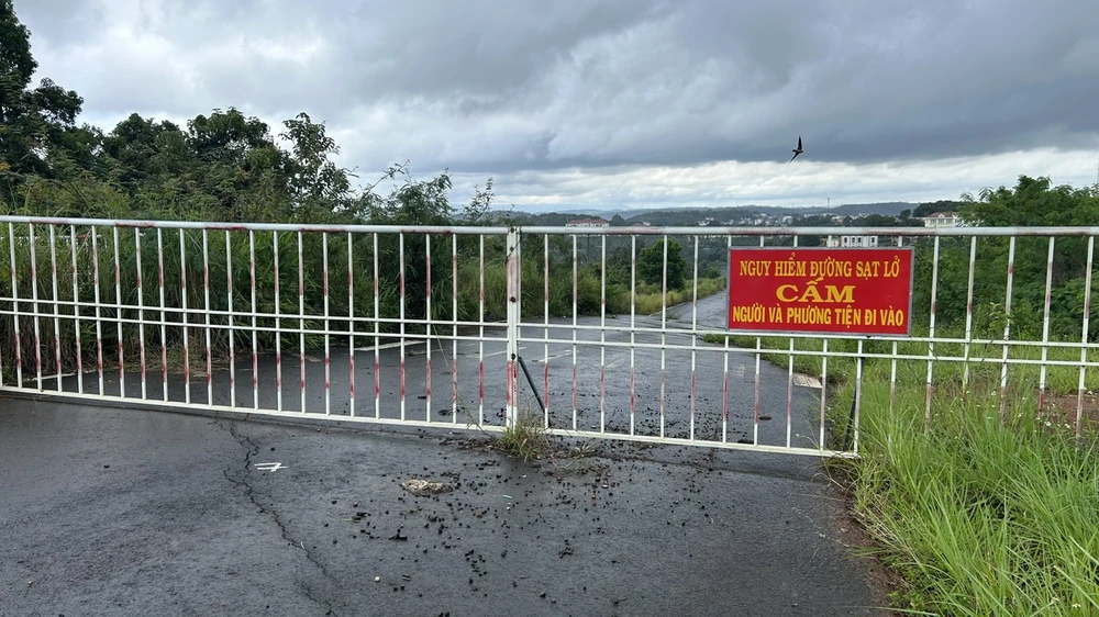 đường giao thông.jpg