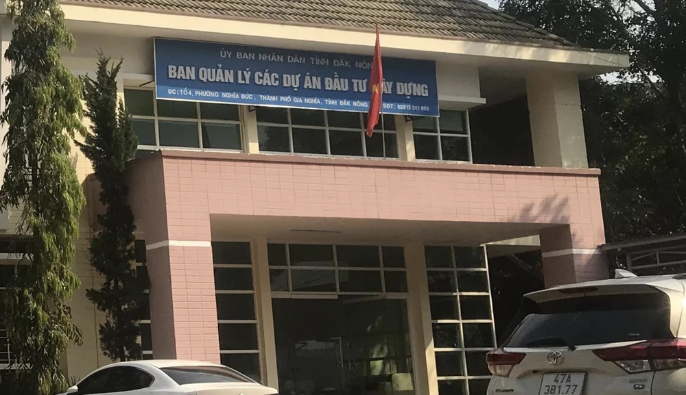 bằng đại học không hợp pháp.png