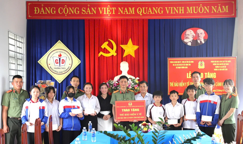 bảo hiểm y tế.jpg