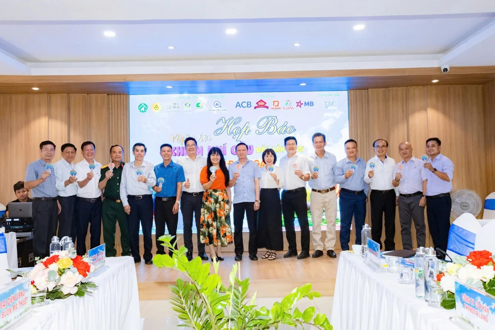 ngày hội kinh khí cầu.jpg