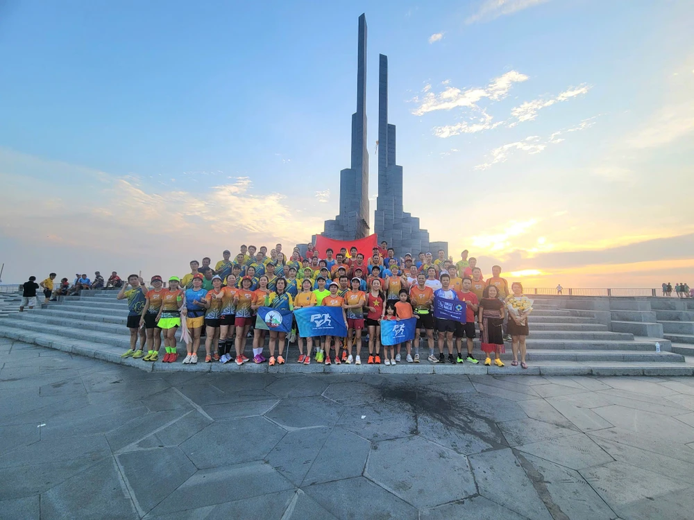 chủ trương sáp nhập.jpg