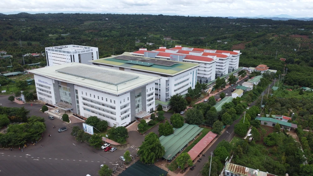 Bệnh viện Đa khoa vùng Tây Nguyên.JPG