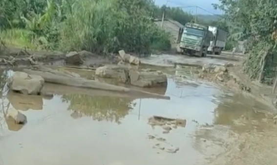 thi công cao tốc.png