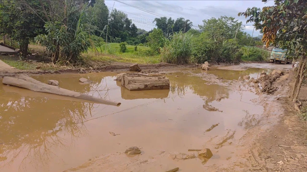 Thi công cao tốc.jpg