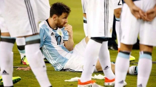 Messi lỗi hẹn ba trận chung kết