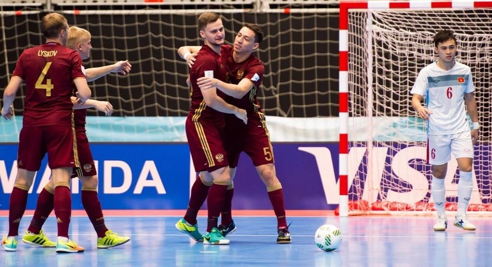 Nga liên tục ghi bàn