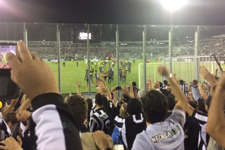 Bạo động bóng đá ở Brazil, một người chết ảnh 1