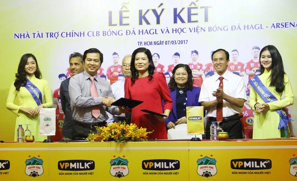 Đá đẹp, đá tử tế, CLB HA Gia Lai kiếm được 50 tỉ đồng ảnh 3