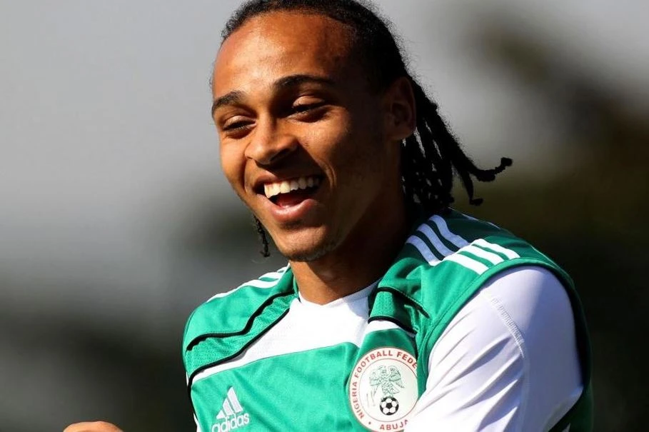 Ghen tỵ với Essien, cựu sao ngoại hạng Anh phá hợp đồng ảnh 2