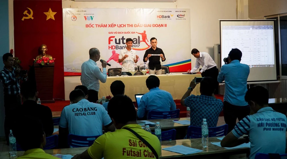 Kỳ phùng địch thủ gặp nhau ngày khai mạc giải Futsal ảnh 2