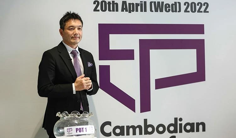 Ông Satoshi Saito, bậc thầy của việc thiết kế giải chuyên nghiệp của Nhật là CEO của Cambodian Premier League. Ảnh: K.T