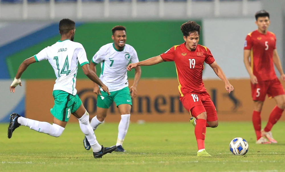 U-23 VN không thể vô hiệu lối chơi... ma mị, khó lường của Saudi Arabia. Ảnh: ANH THỎA