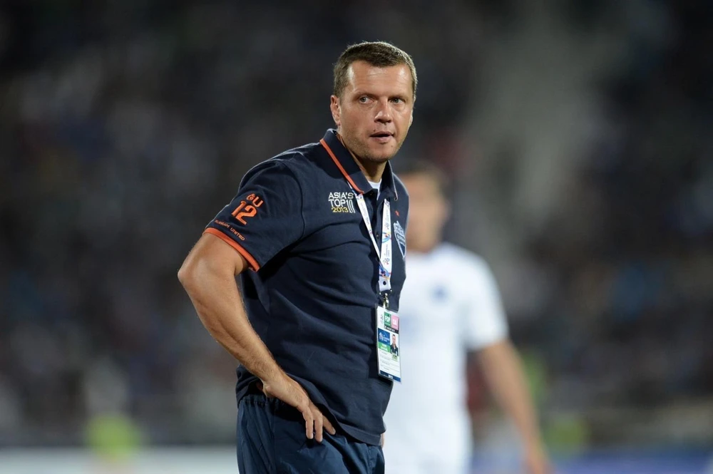 Sau nhiều năm dẫn dắt tuyển Philippines nay ông Scott Cooper quay lại dẫn dắt CLB lớn của Thái Lan là Thai Port để giải cơn khát danh hiệu Thai-League cho bà Pang. Ảnh: B.P