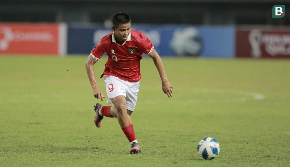 Còn Hokky Caraka đã có cú poker (4 bàn) vào lưới Brunei. Marcelino cũng là ngôi sao sáng của U-19 Indonesia. Các học trò U-19 Indonesia phải giúp ông thầy Hàn đánh bại đội nhất bảng A Thái Lan.