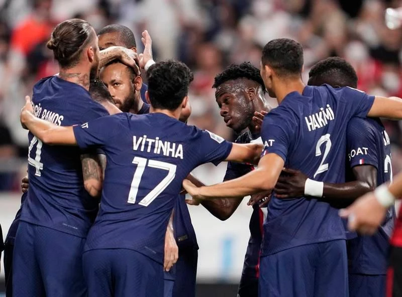 Những đội bóng lớn như Barcelona, Real Madrid...chọn sang Mỹ đá, còn PSG lại...chọn hướng đông tiến.