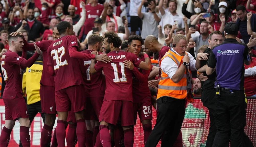 Thắng Man. City 3-1, Liverpool đoạt Siêu cúp Anh.