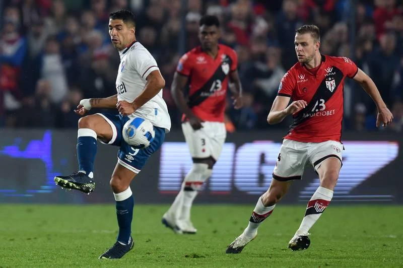 Ưu tiên hàng đầu của Suarez là gìn giữ và duy trì phong độ để được khoác áo tuyển Uruguay đá World Cup 2022, coi như World Cup cuối đời cầu thủ.