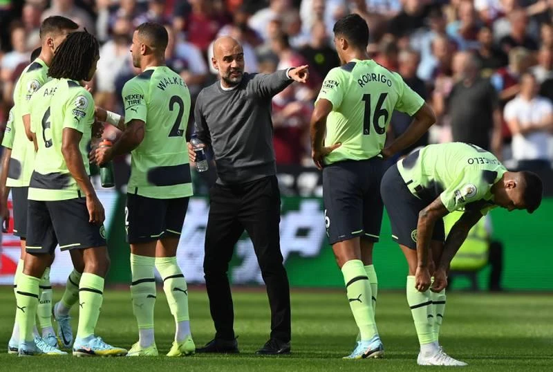 Pep Guardiola mát lòng với tân binh Haaland. Kể từ chuyến du đấu đầu mùa tại Mỹ đến nay Haaland đã ghi 3 bàn cho Man. City. Haaland được đánh giá là thích nghi tốt với bóng đá cơ bắp Anh vì Haaland cực khỏe. West Ham không làm được điều như tân binh Fulham, cho đội khách lên bờ xuống ruộng, West Ham đã trắng tay trên sân nhà.