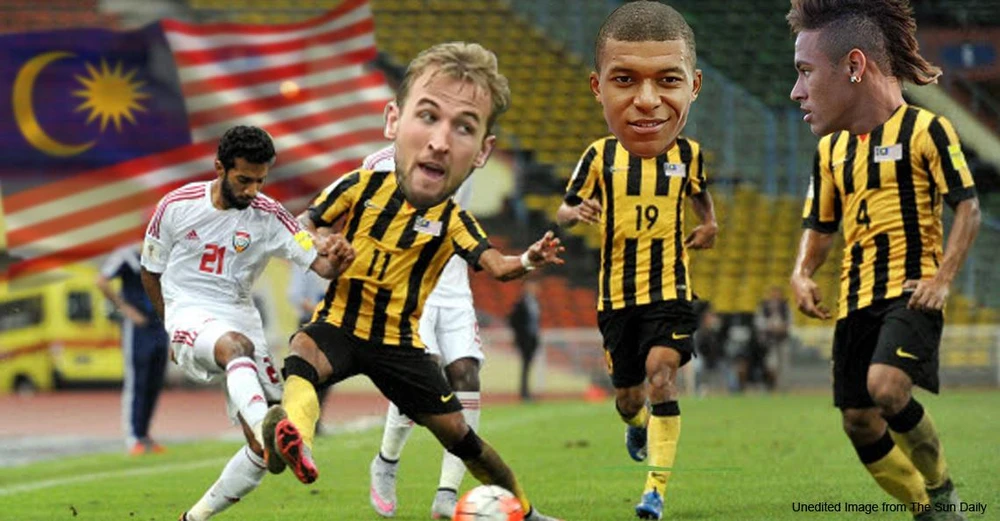 Fan bóng đá Malaysia...châm biếm chính sách nhập tịch của Malaysia. Ảnh: Sun Daily