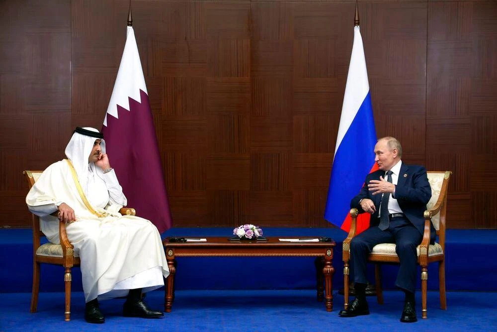 Tổng thống V. Putin hội đàm với Quốc vương Qatar Emir Sheikh tại Astana. Ảnh: S.E