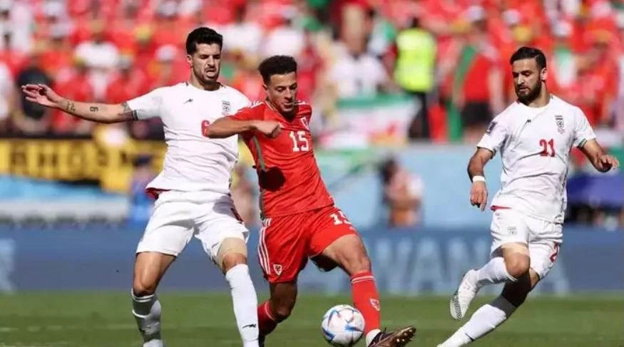 Ghi 2 bàn ở phút bù giờ cuối cùng, Iran hạ Xứ Wales đầy cảm xúc ảnh 2 Ghi 2 bàn ở phút bù giờ cuối cùng, Iran hạ Xứ Wales đầy cảm xúc ảnh 2