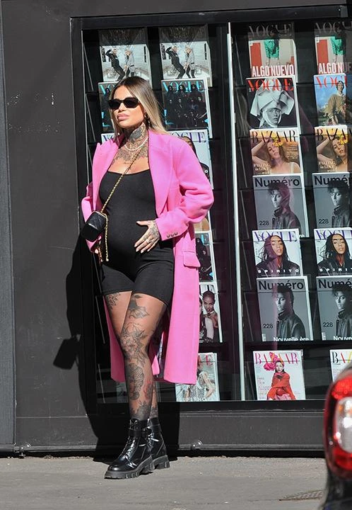 Zoe khi đang mang bầu nhóc trai. Ảnh: S.E