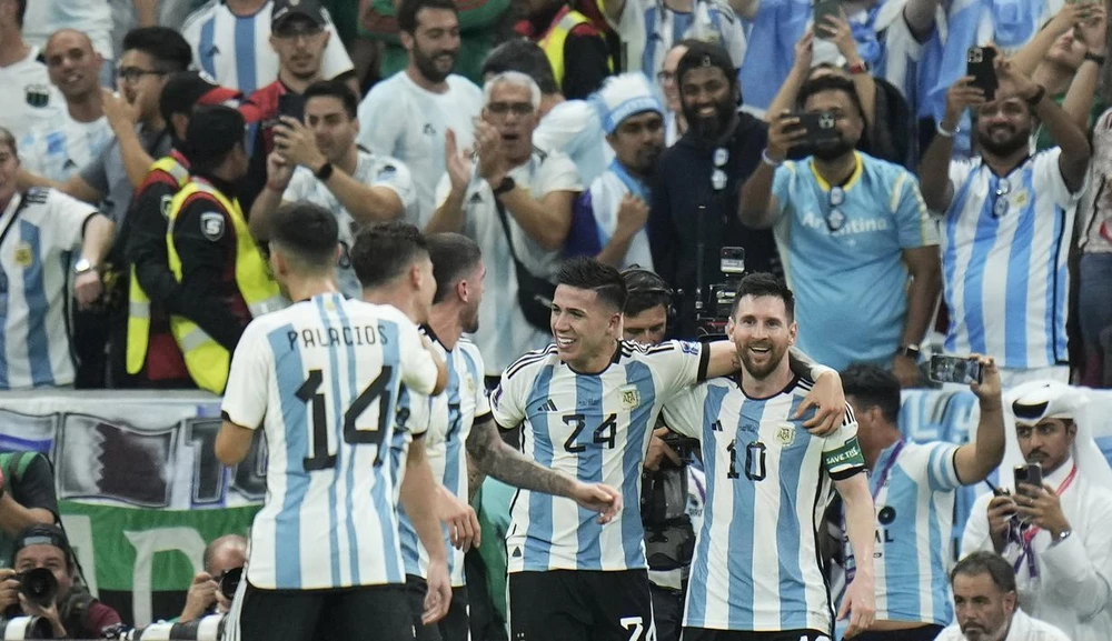 Argentina thắng trận và sẽ "sống mái" với Ba Lan ở lượt cuối bảng C World Cup 2022. Ảnh: Getty