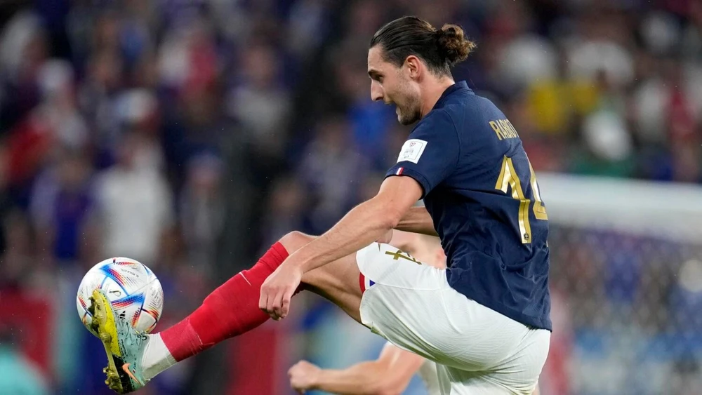 Rabiot rất muốn đến giải Anh thi đấu. Ảnh: Getty