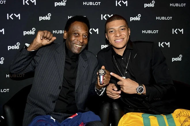 Pele và "Tiểu Pele" Mbappe. Ảnh: Getty