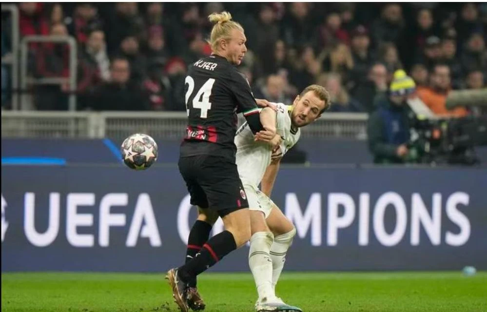 Tiền đạo Anh mà gặp hậu vệ Ý thì hay...tắt tiếng.