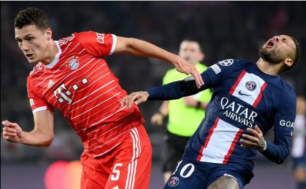 PSG với ba tiền đạo đắt giá nhất thế giới Neymar, Messi và Mbappe khi thua Bayern ngay tại "thánh địa" Công viên các Hoàng tử. Ảnh: Getty