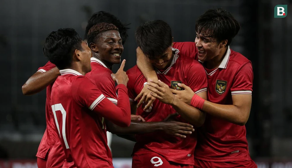 U-20 Indonesia từng đá chung kết bảng với U-20 VN hồi vòng loại U-20 châu Á, VN dẫn trước 2-1 nhưng sau đó thua ngược 2-3. U-20 INdonesia dự vòng chung kết châu Á nằm ở bảng A, họ cũng là chủ nhà World Cup U-20 khai mạc vào ngày 20-5 tới.