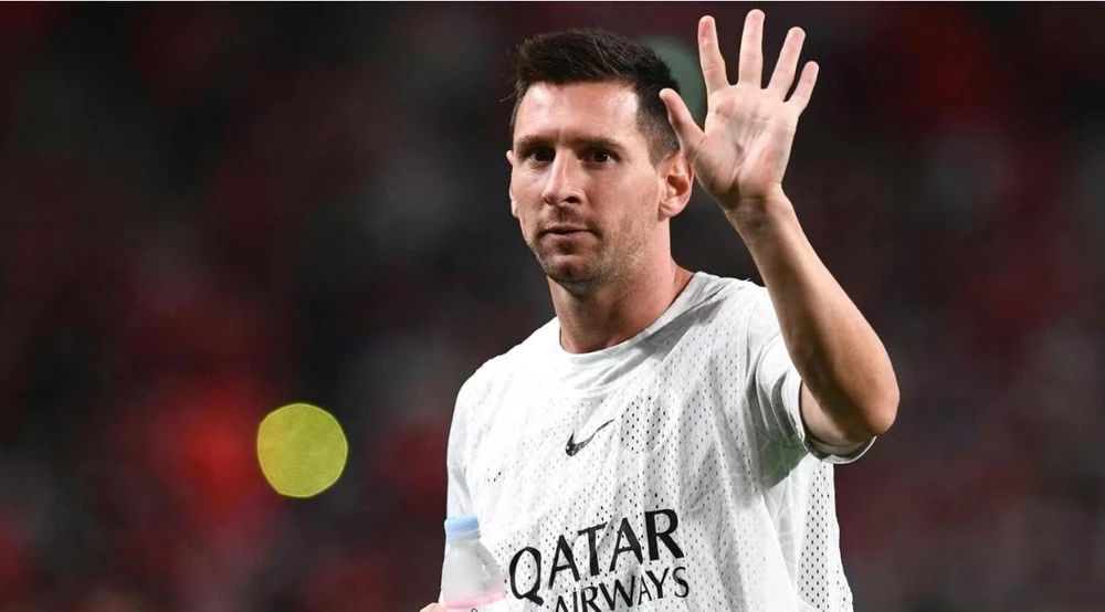 Messi đang làm cho Bắc Kinh lên cơn sốt... gọi là "hội chứng Messi" và những kẻ lừa gạt ăn theo và trúng quả đậm. Ảnh: AFP