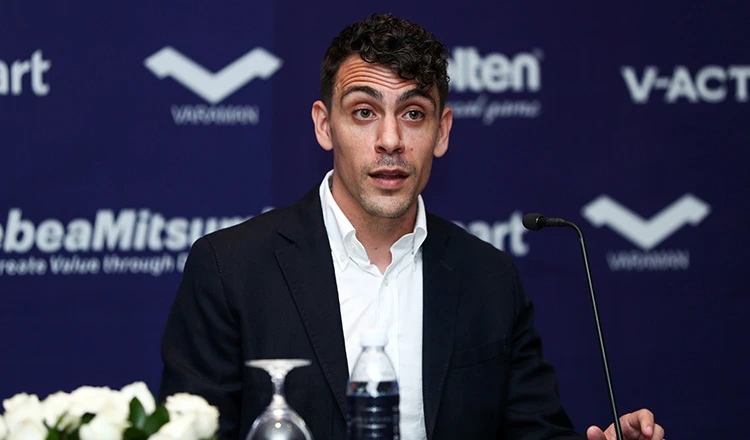 HLV Felix Dalmas đã ngồi ghế HLV trưởng đội tuyển quốc gia Campuchia và sau SEA Games 32 sẽ nắm luôn đội U-22. Ảnh: K.T