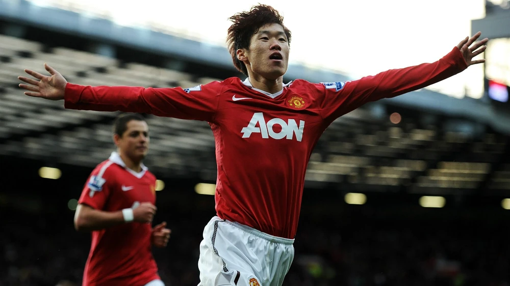 Đàn anh Park Ji-sung thì có các danh hiệu Premier League, Champions League, FIFA Club World Cup cùng MU. Ảnh: Getty