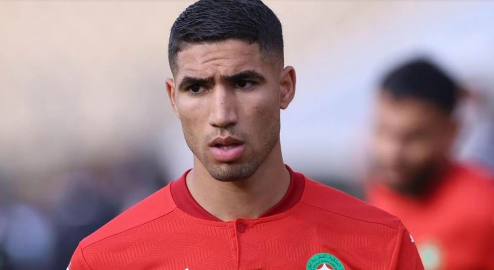 Hakimi kiếm được rất nhiều tiền từ bóng đá nhưng mọi tài sản của anh đều do mẹ anh đứng tên. Ảnh: AFP