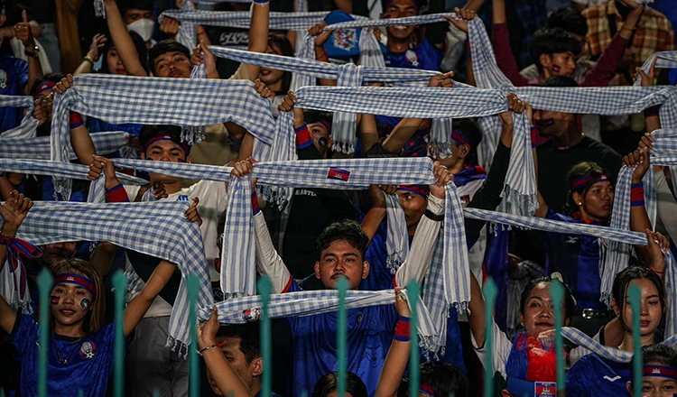 Những trận tới, Campuchia tiếp tục phát vé miễn phí cho du khách nước ngoài. Ảnh: CTP