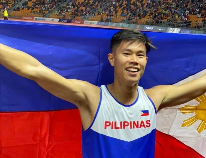 VĐV nhảy sào Ernest John Obiena ở đẳng cấp thế giới của Philippines. Ảnh: CTP