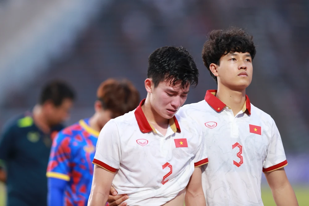 HLV Troussier: Tôi hài lòng với cách chơi của U-22 Việt Nam ảnh 1