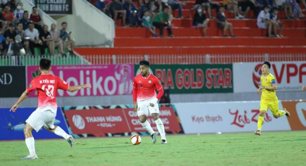 CLB Hải Phòng chia điểm ở Quy Nhơn ảnh 1