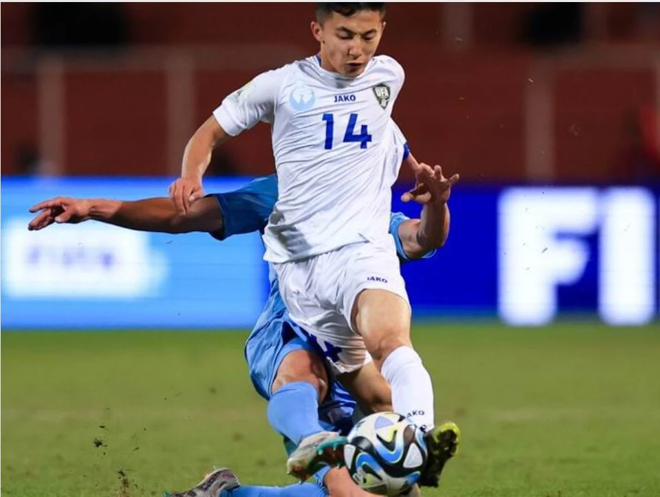 Nhà vô địch châu Á Uzbekistan chơi một trận cực hay và lấn lướt. Ảnh: AFC