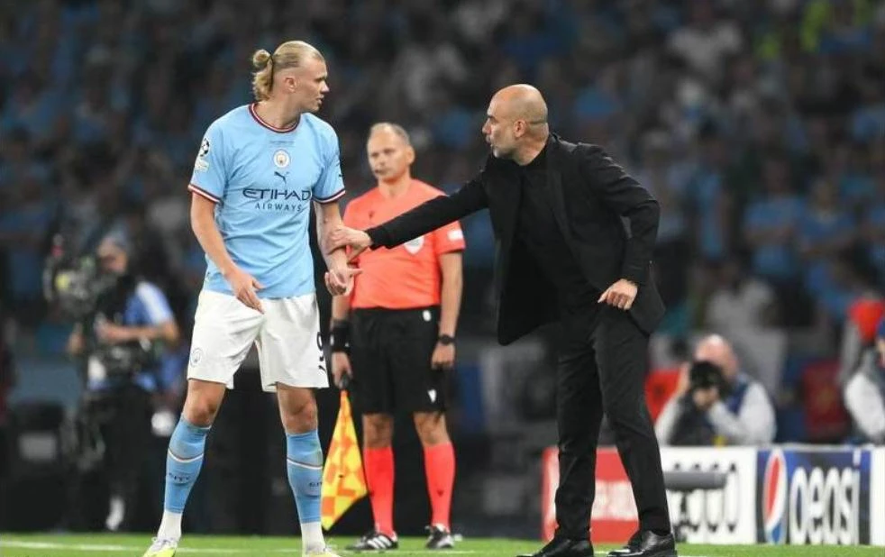 Nhà cầm quân Pep Guardiola có tổng cộng 35 danh hiệu khi dẫn dắt Barcelona, Bayern Munich và Man. City, trong đó có cú ăn sáu cùng Barcelona năm 2008, cú ăn ba cùng Man. City mùa này. Ảnh: AFP Pep Guardiola trở thành nhà cầm quân vĩ đại nhất cấp CLB. Ảnh: AFP