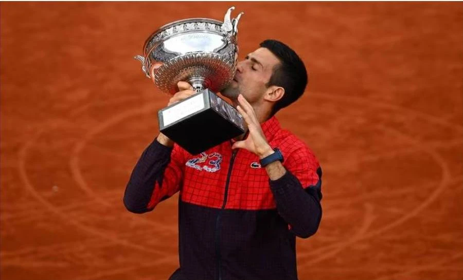 Bộ sưu tập 23 Grand Slam của Djokovic có 3 danh hiệu Pháp mở rộng (Nadal có 14 danh hiệu). Ảnh: AFP Sự phấn khích của Djokovic sau khi đánh bại Casper Ruud. Ảnh: AFP Giới chuyên môn cho rằng, Djokovic sẽ có Grand Slam thứ 24, 25, 26... Ảnh: AFP 23 Grand Slam của Djokovic gồm 3 Pháp mở rộng, 3 Mỹ mở rộng, 7 Wimbledon và 10 Úc mở rộng. Ảnh: AFP