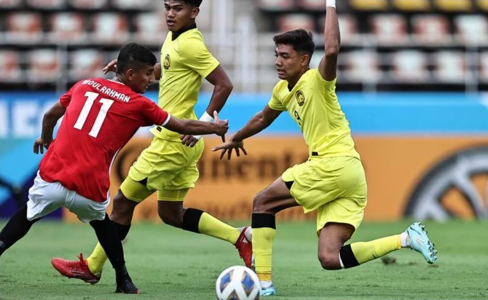 U-17 Malaysia đá quá rối và thiếu sáng tạo đành thua Yemen 0-4. Ảnh: AFC