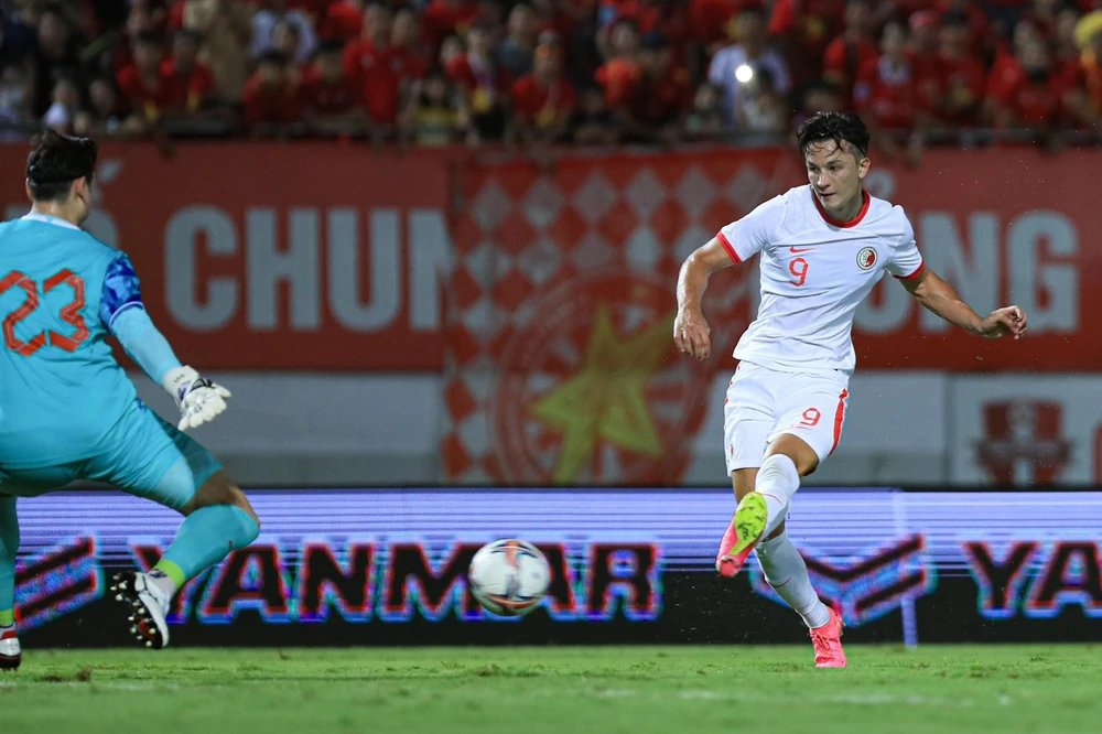 Thôi thì cứ chờ tiếp HLV Troussier ảnh 1