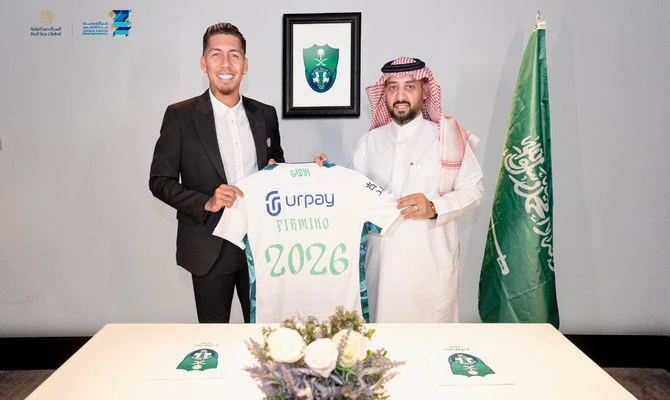 Al Ahli, nhà á quân FIFA Club World Cup và á quân AFC Champions League săn lùng Messi bất thành, bây giờ họ có được chữ ký của tuyển thủ Brazil từ Liverpool là Firmino. Ảnh: A.N Huyền thoại Liverpool-Steven Gerrard cũng nhận lời về làm thuyền trưởng Al Ettifaq, CLB mùa rồi về thứ bảy Saudi Arabia. Ảnh: A.N Bóng đá Saudi Arabia đang săn lùng siêu sao theo mô hình rất giống bóng đá Trung Quốc năm năm về trước, trước khi họ rơi vào khủng hoảng và "rơi tự do". Ảnh: A.N Nhà vô địch World Cup 2018 của tuyển Pháp Kante đã là đồng đội của Ronaldo. A.N CEO lừng danh Carlo Nohna, người Singapore từng "thổi giải" các môn võ cực kỳ thành công và trở nên tầm cỡ thế giới như MME, MMA, One Championship... nay ông nhận lời làm Tân trưởng giải Saudi Pro League. Ảnh: N.S.T