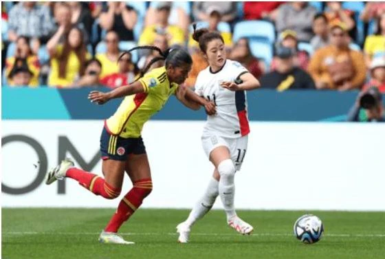 Hàn Quốc không đủ sức để đối đầu với Colombia cực khỏe và chơi thứ bóng đá lực sĩ. Ảnh: HTM