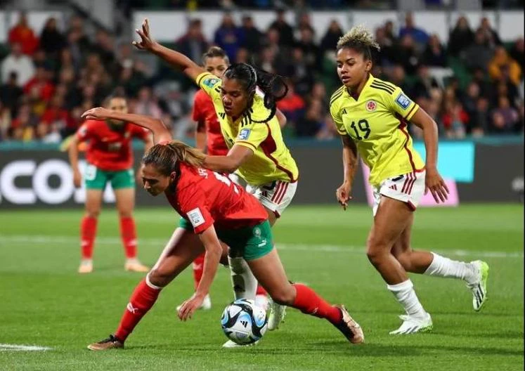 Morocco (áo đỏ) trong trận đánh bại Colombia 1-0. Ảnh: Reuters. Morocco (áo đỏ) trong trận đánh bại Colombia 1-0. Ảnh: Reuters.